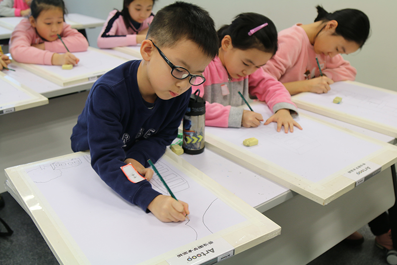 4.少儿绘画课堂.jpg