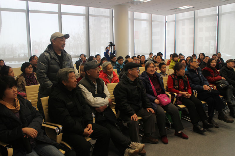 4.读者朋友与杨教授互动交流.jpg